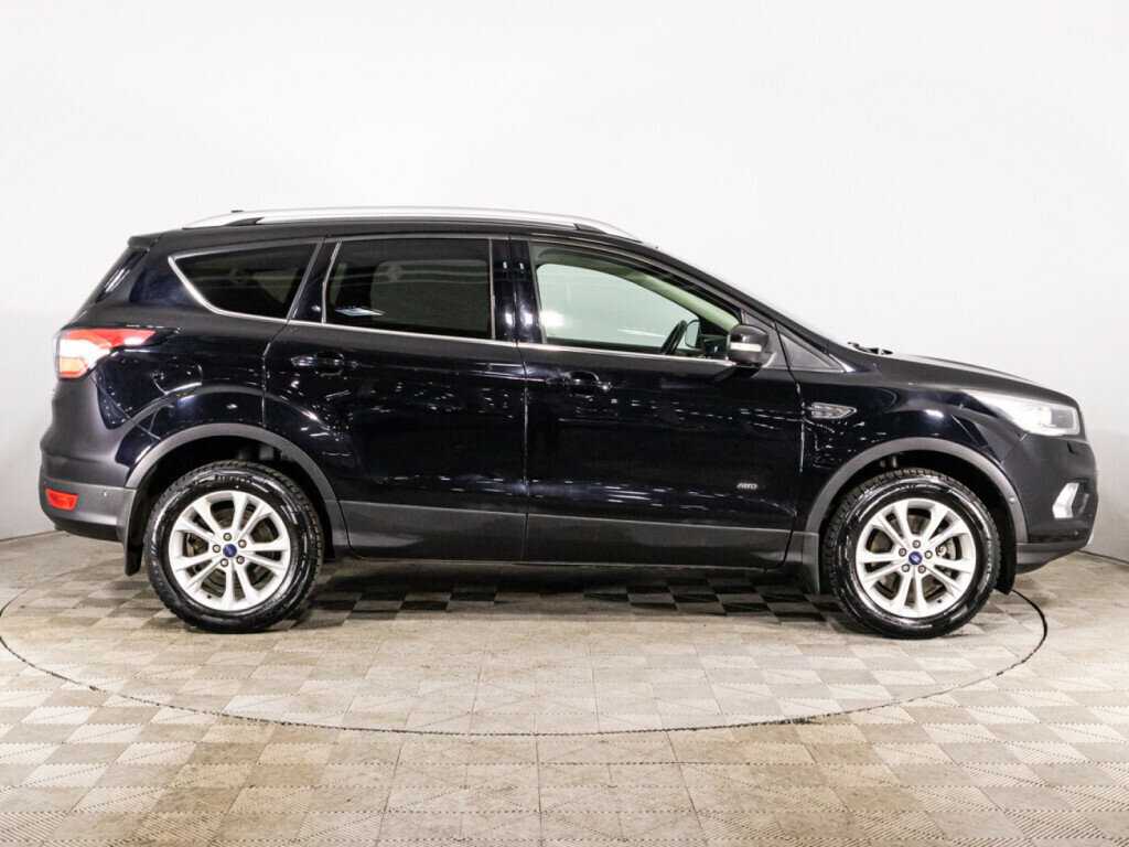 Ford Kuga 2017 года с пробегом. Фото: #3