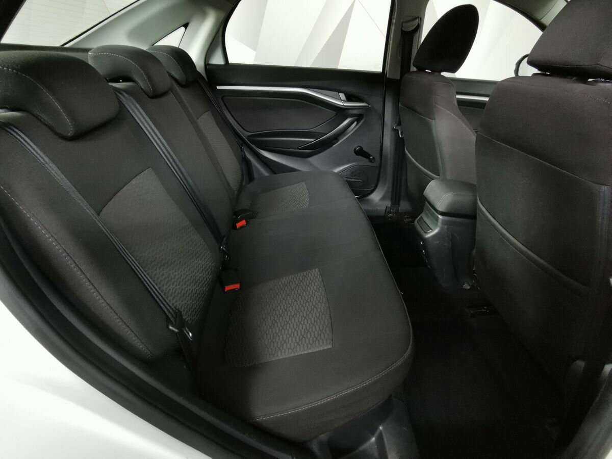 Lada (ВАЗ) Vesta 2018 года с пробегом. Фото: #11