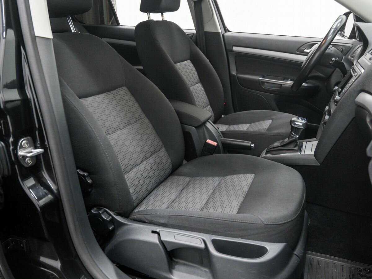 Skoda Octavia 2012 года с пробегом. Фото: #6