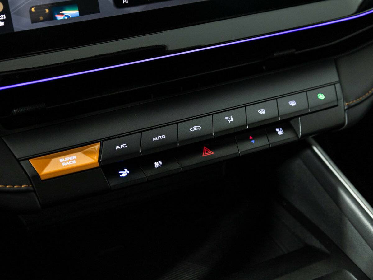 Changan UNI-V 2024 года с пробегом. Фото: #17