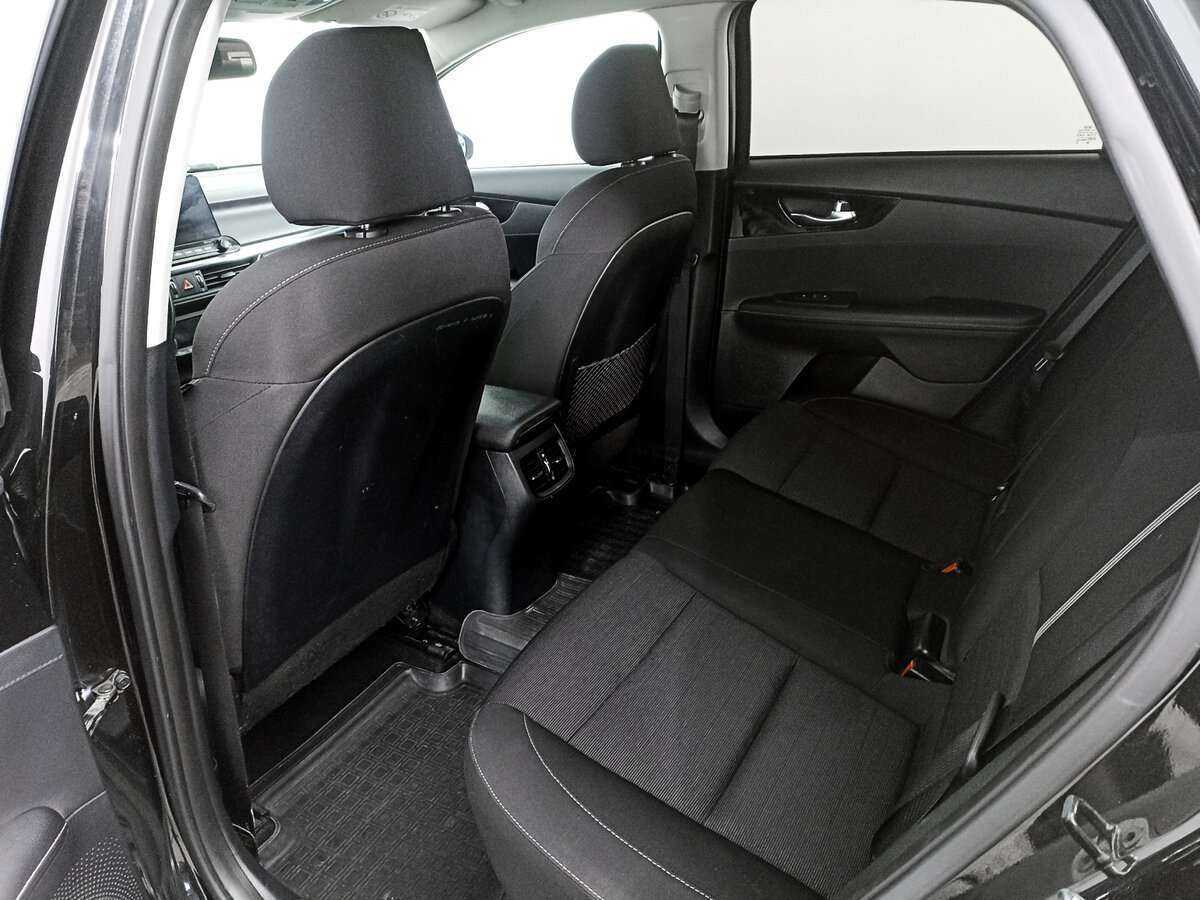 Kia Cerato 2019 года с пробегом. Фото: #11