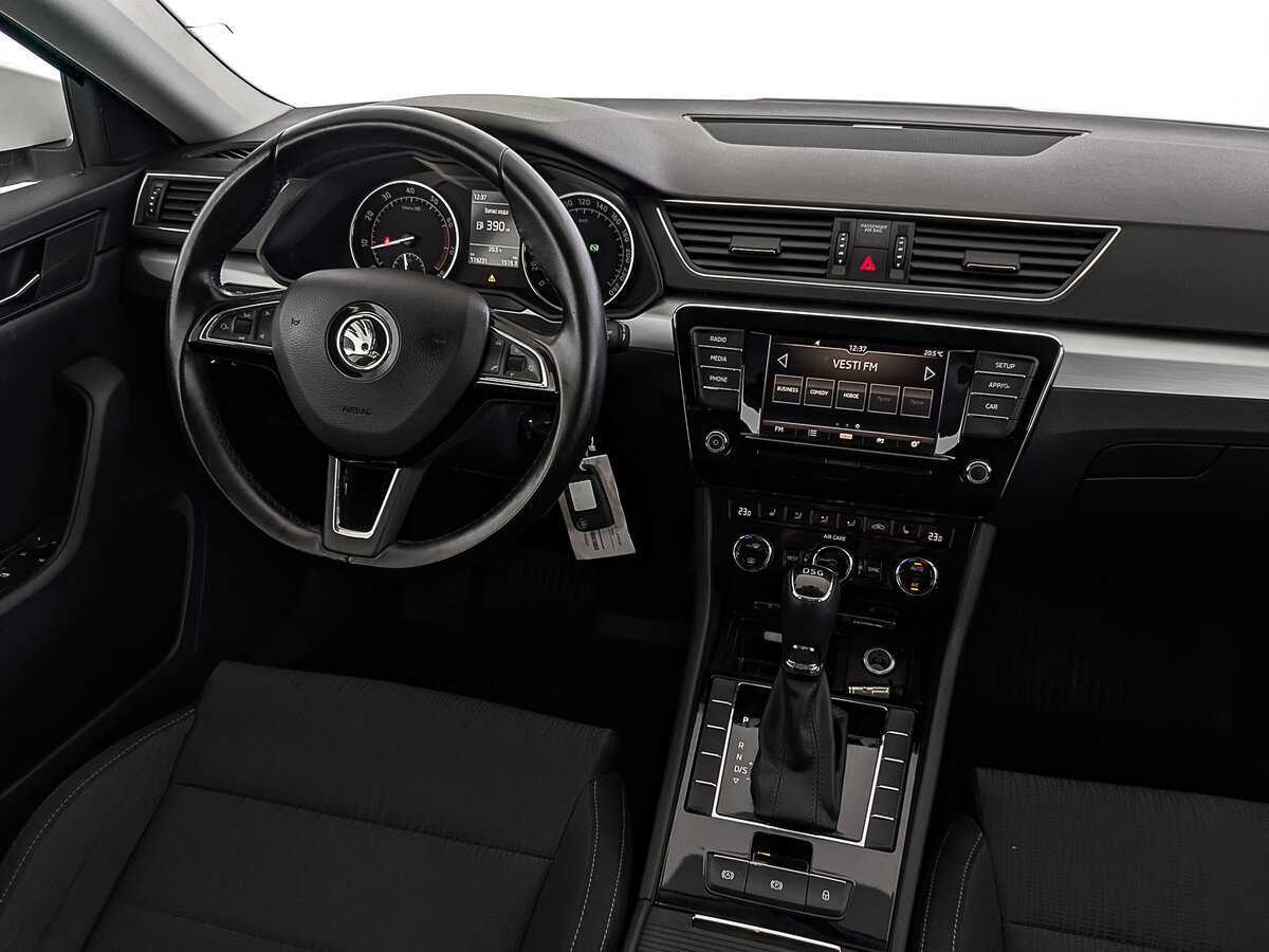 Skoda Superb 2017 года с пробегом. Фото: #29