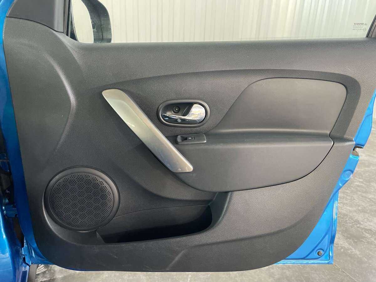 Renault Sandero 2018 года с пробегом. Фото: #17