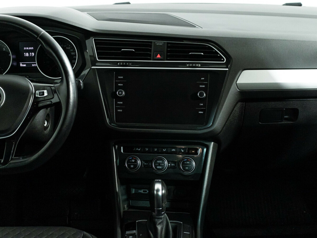 Volkswagen Tiguan 2019 года с пробегом. Фото: #12