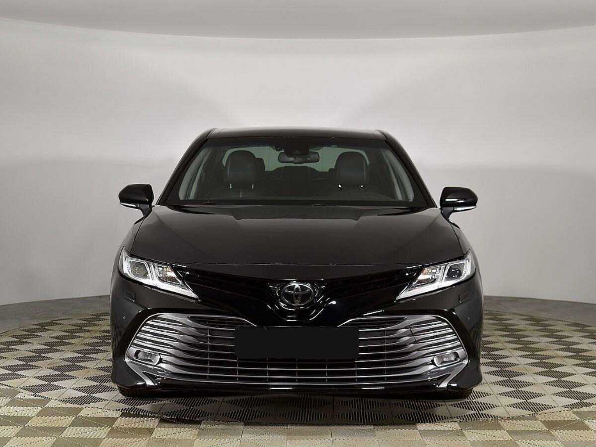 Toyota Camry 2019 года с пробегом. Фото: #2