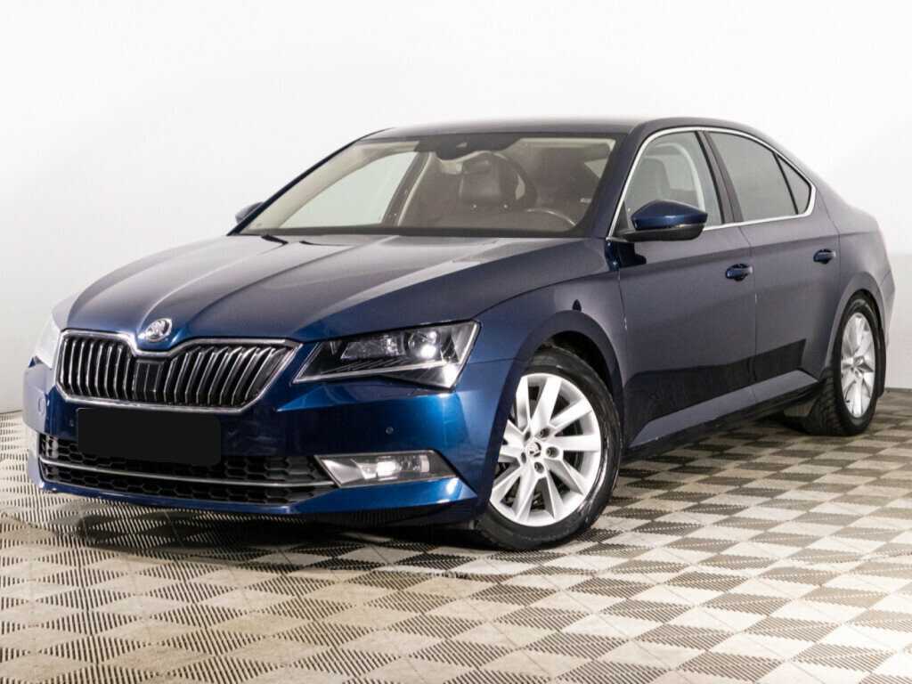 Skoda Superb 2017 года с пробегом. Посмотреть фото