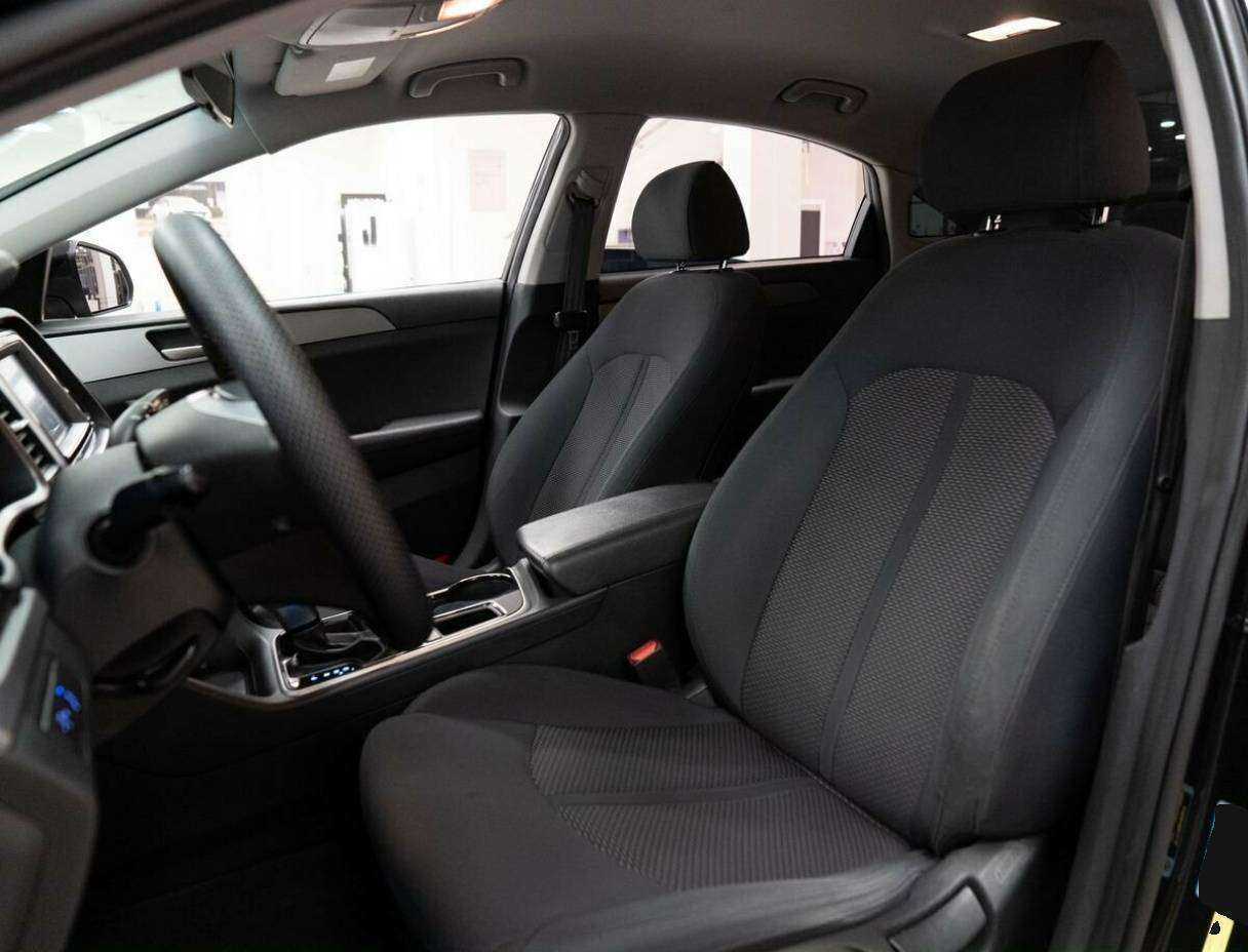 Hyundai Sonata 2018 года с пробегом. Фото: #5