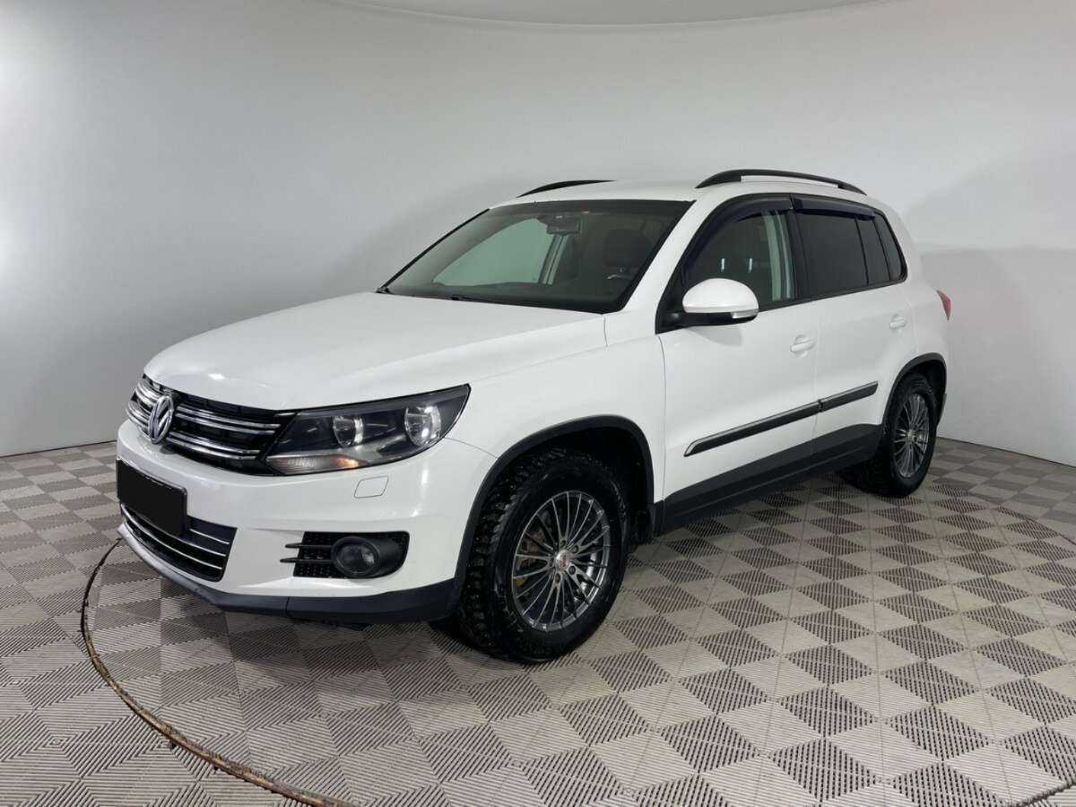Volkswagen Tiguan 2013 года с пробегом. Фото: #0