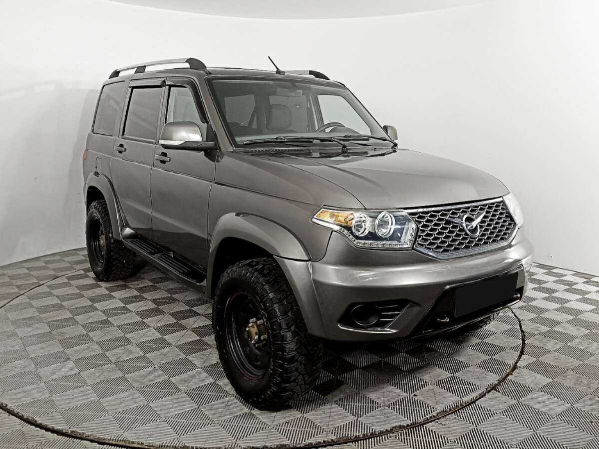 УАЗ Patriot 2016 года с пробегом. Фото: #2