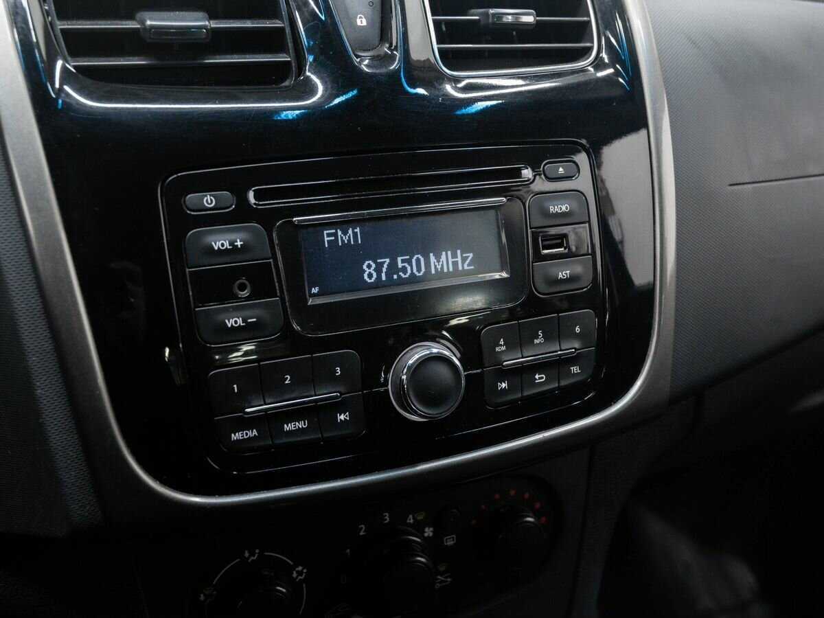 Renault Sandero 2016 года с пробегом. Фото: #15