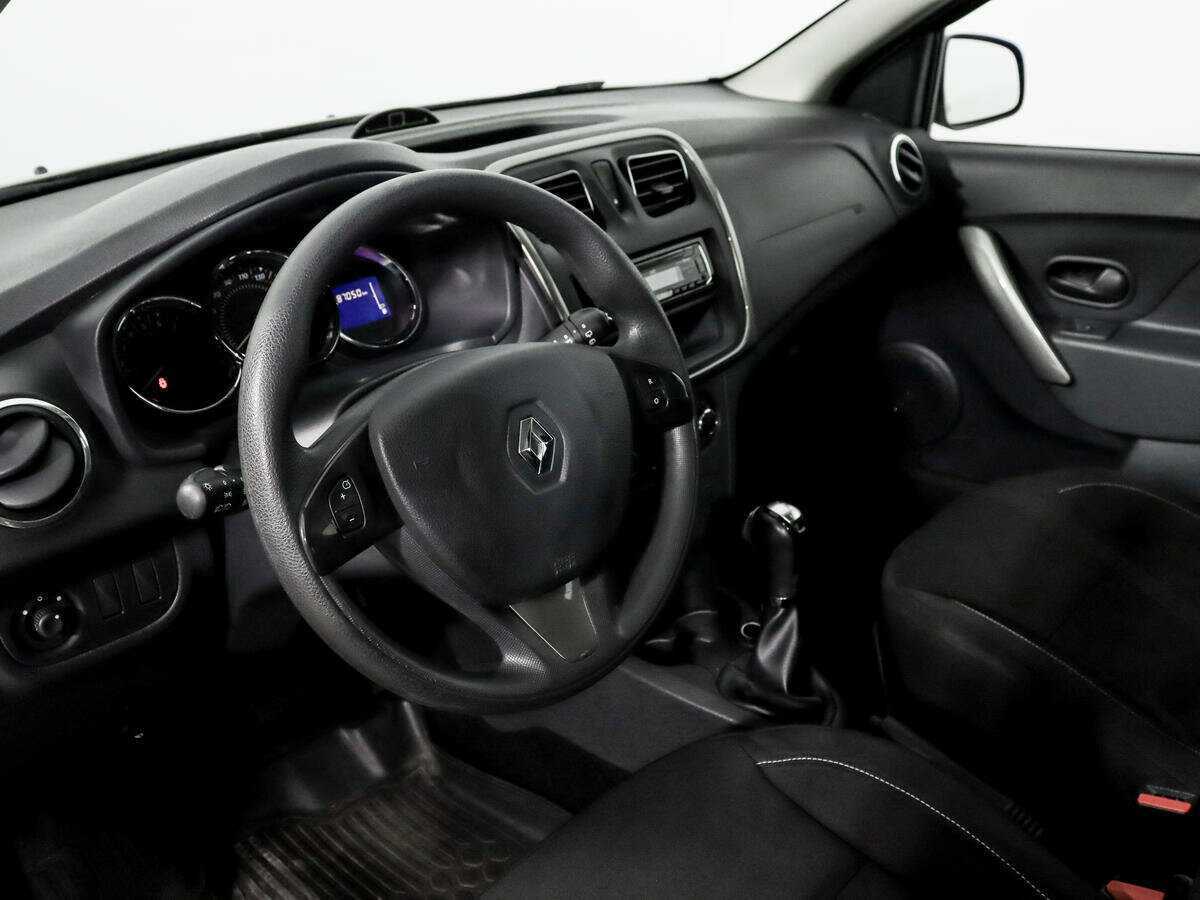 Renault Sandero 2017 года с пробегом. Фото: #7