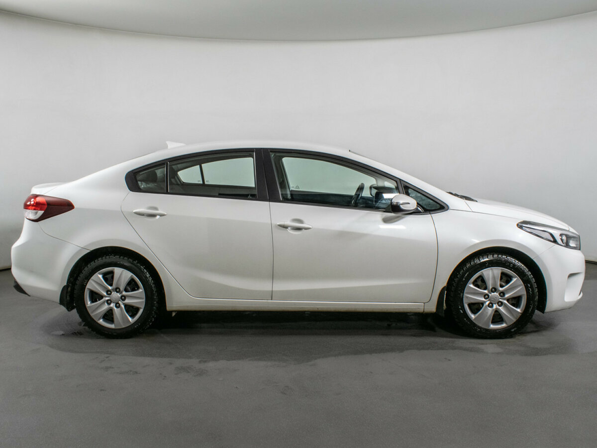 Kia Cerato 2019 года с пробегом. Фото: #3