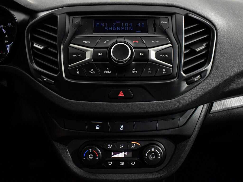 Lada (ВАЗ) Vesta 2017 года с пробегом. Фото: #15