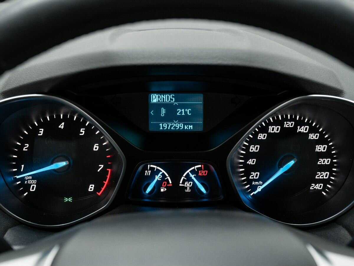 Ford Kuga 2015 года с пробегом. Фото: #21