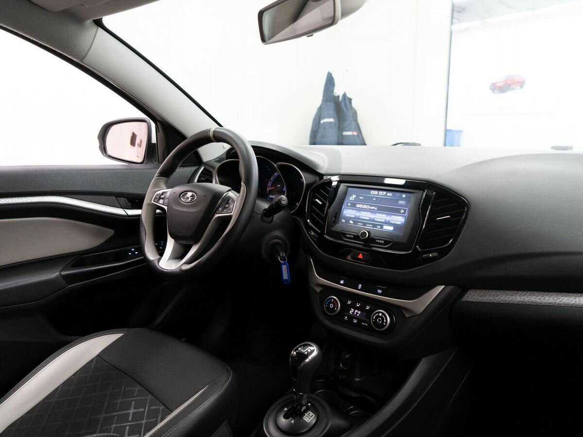 Lada (ВАЗ) Vesta 2018 года с пробегом. Фото: #15