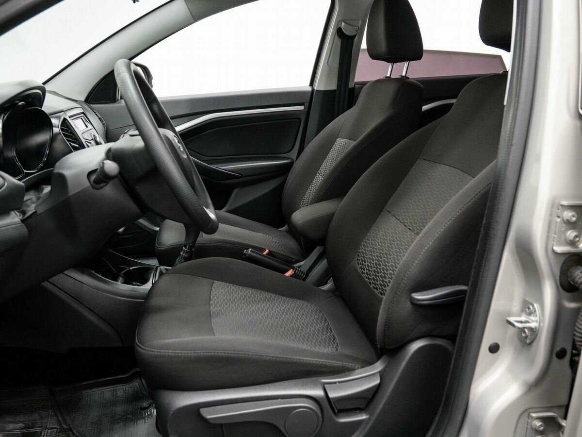 Lada (ВАЗ) Vesta 2019 года с пробегом. Фото: #14