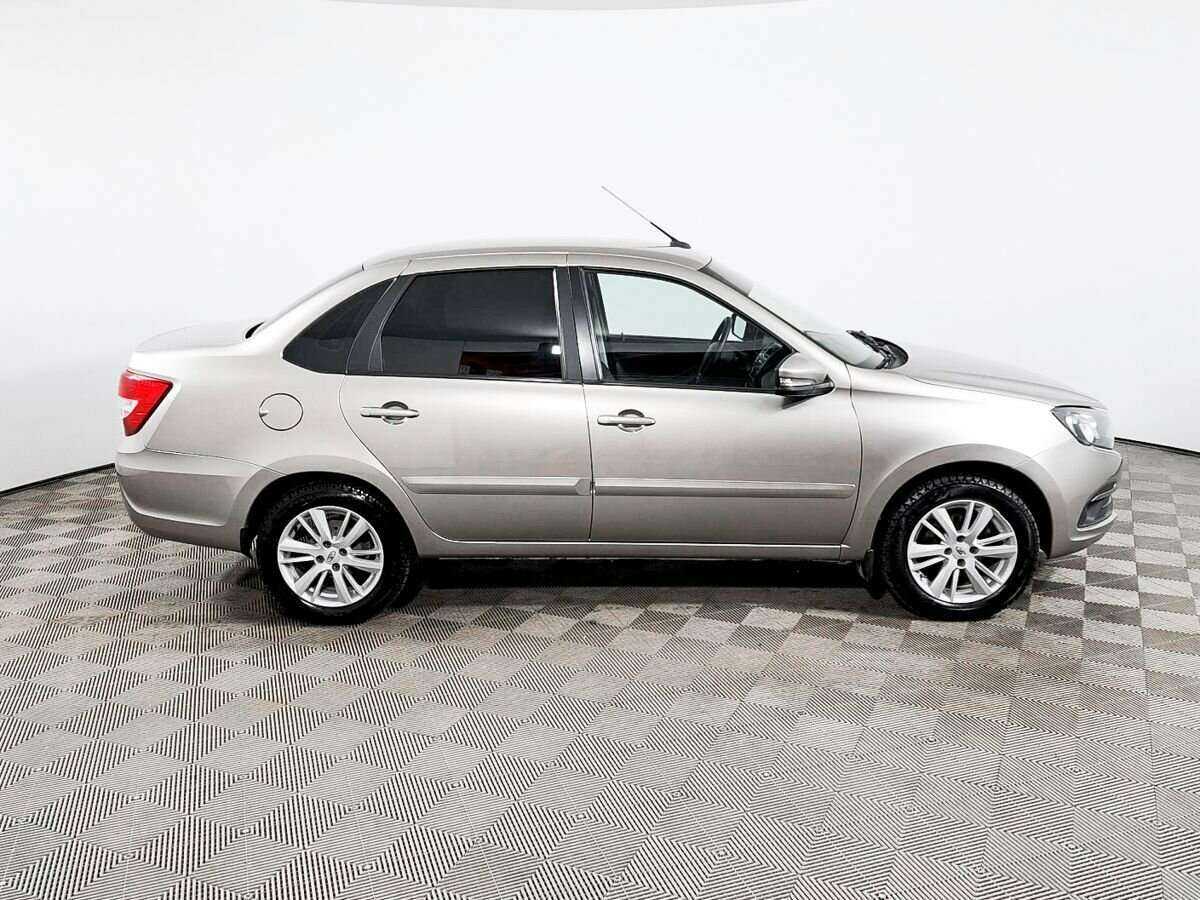 Lada (ВАЗ) Granta 2019 года с пробегом. Фото: #3