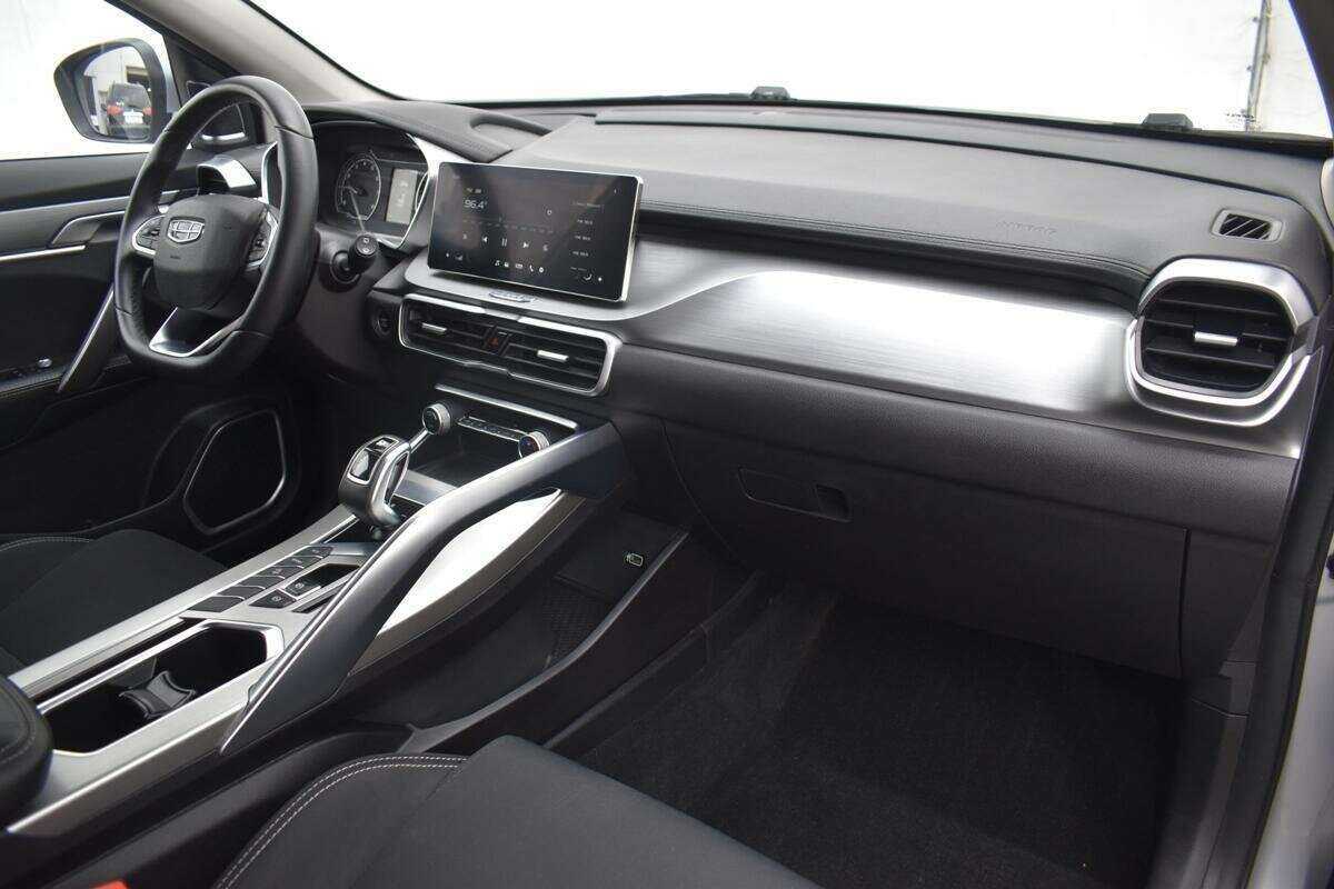 Geely Coolray 2021 года с пробегом. Фото: #8