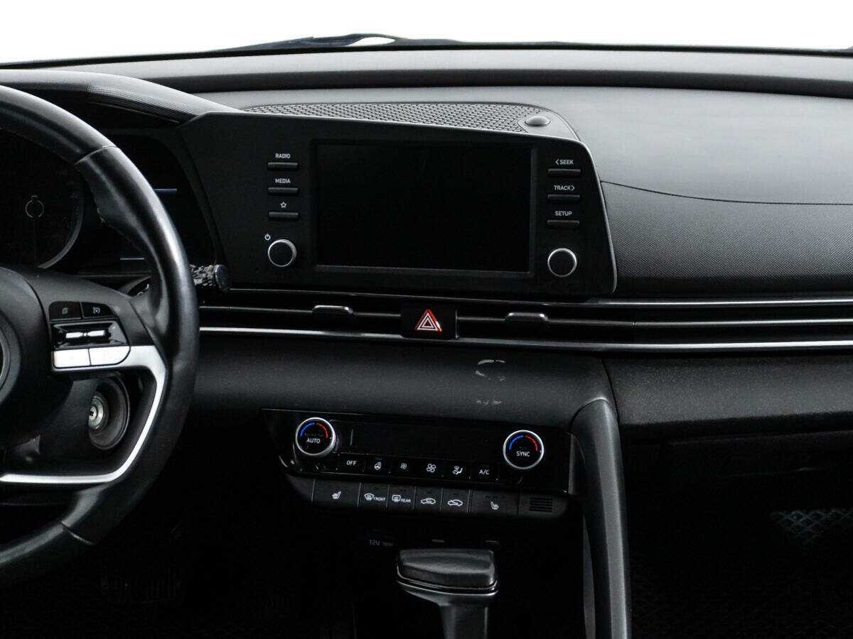 Hyundai Elantra 2021 года с пробегом. Фото: #13