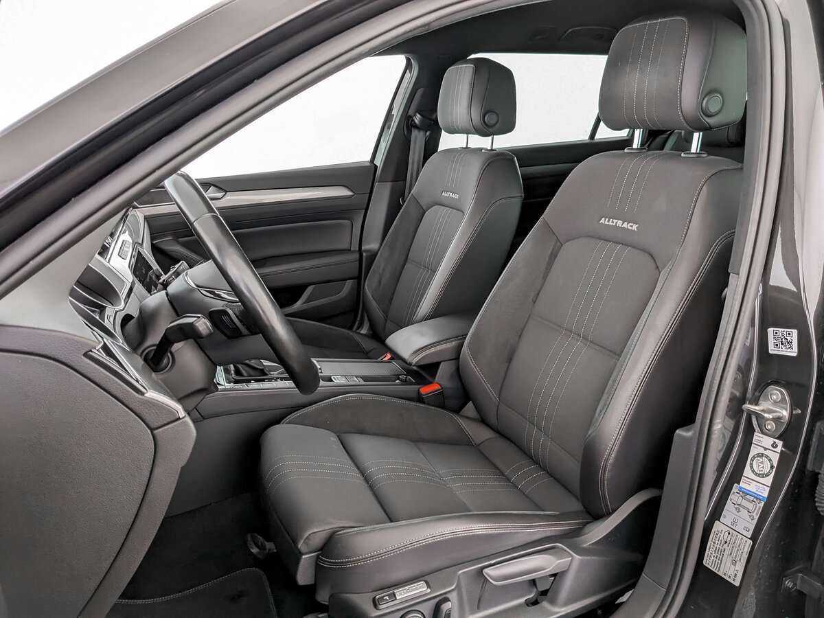 Volkswagen Passat 2018 года с пробегом. Фото: #19