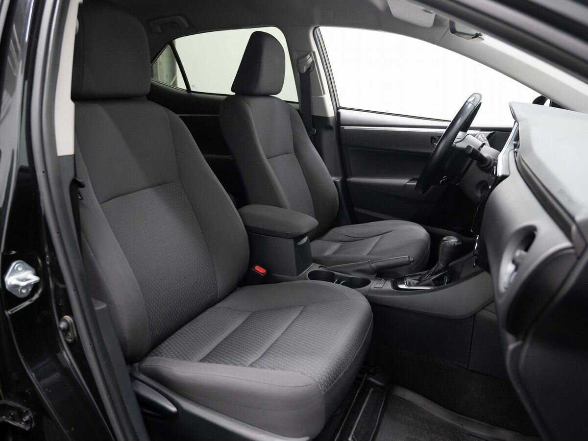 Toyota Corolla 2017 года с пробегом. Фото: #11