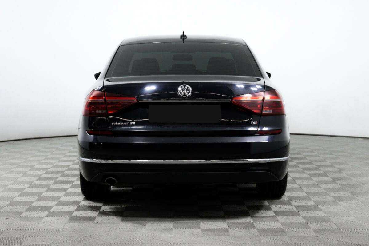 Volkswagen Passat 2017 года с пробегом. Фото: #5