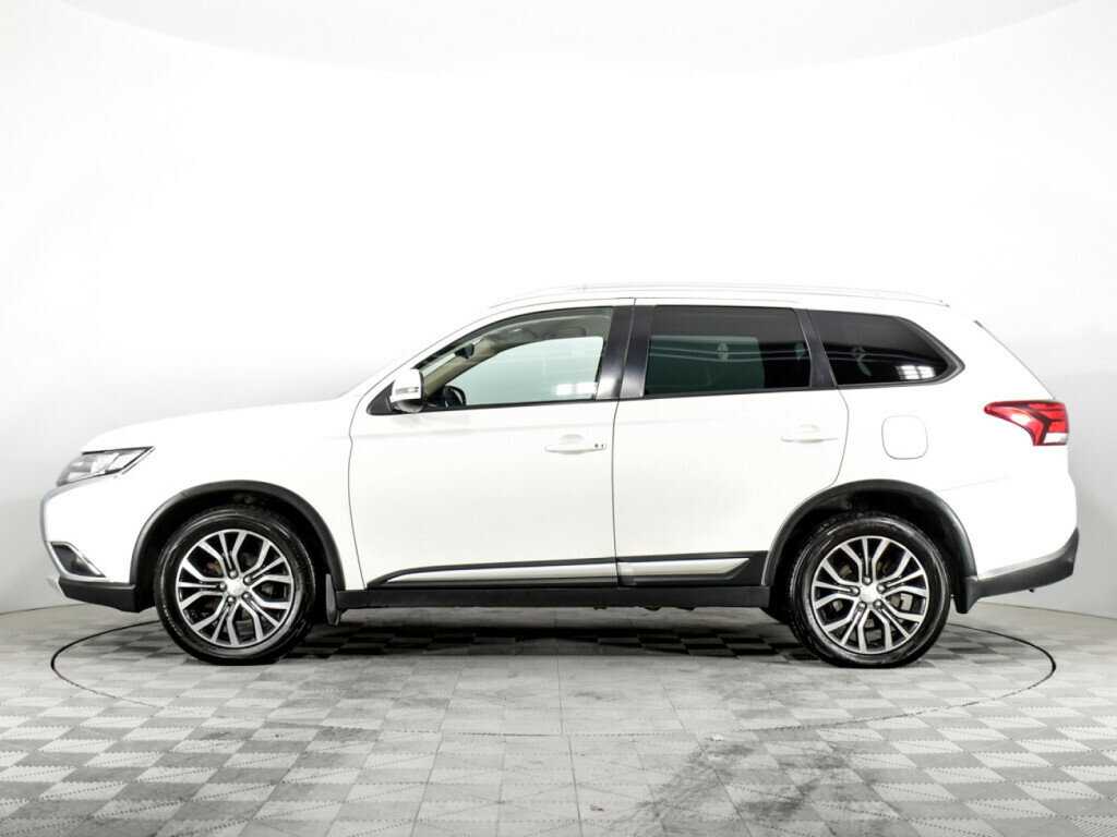 Mitsubishi Outlander 2017 года с пробегом. Фото: #7