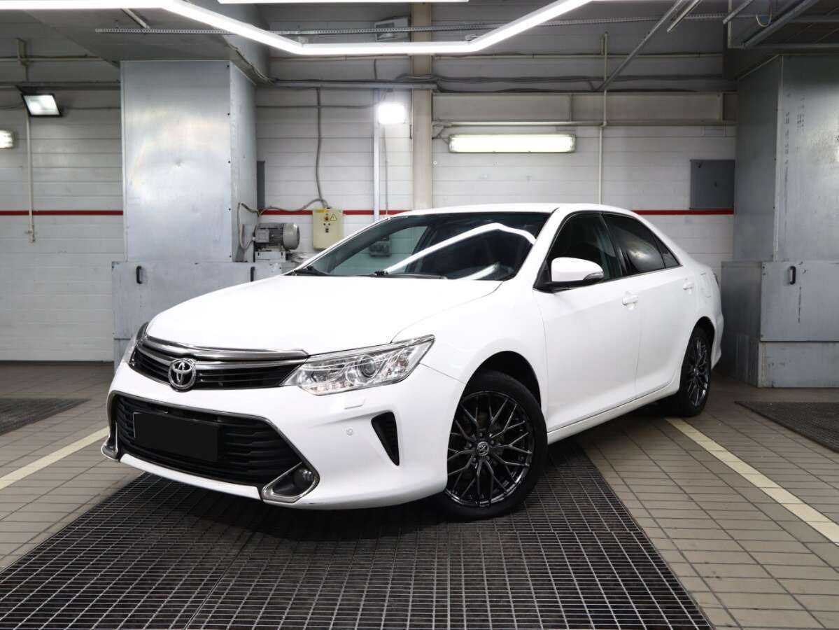Toyota Camry 2016 года с пробегом. Фото: #0