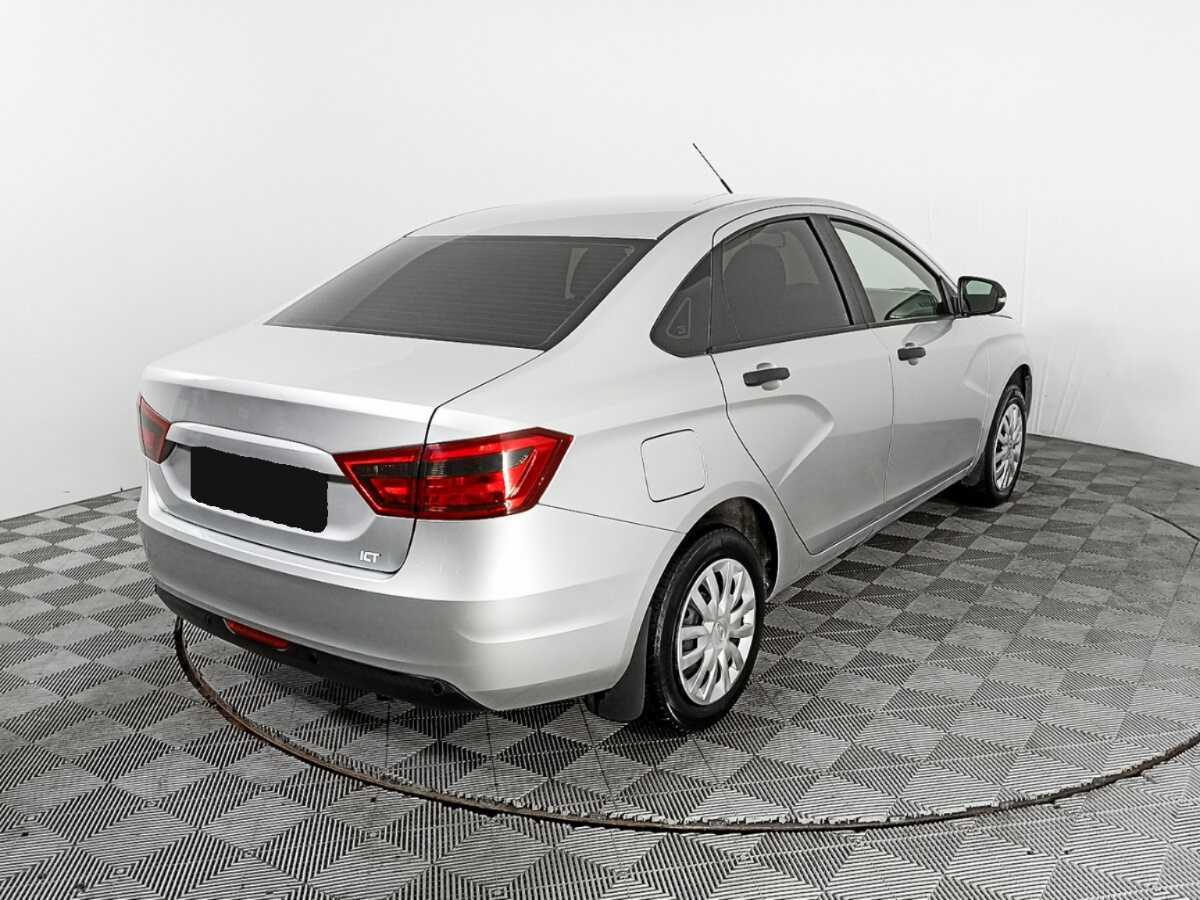 Lada (ВАЗ) Vesta 2018 года с пробегом. Фото: #4