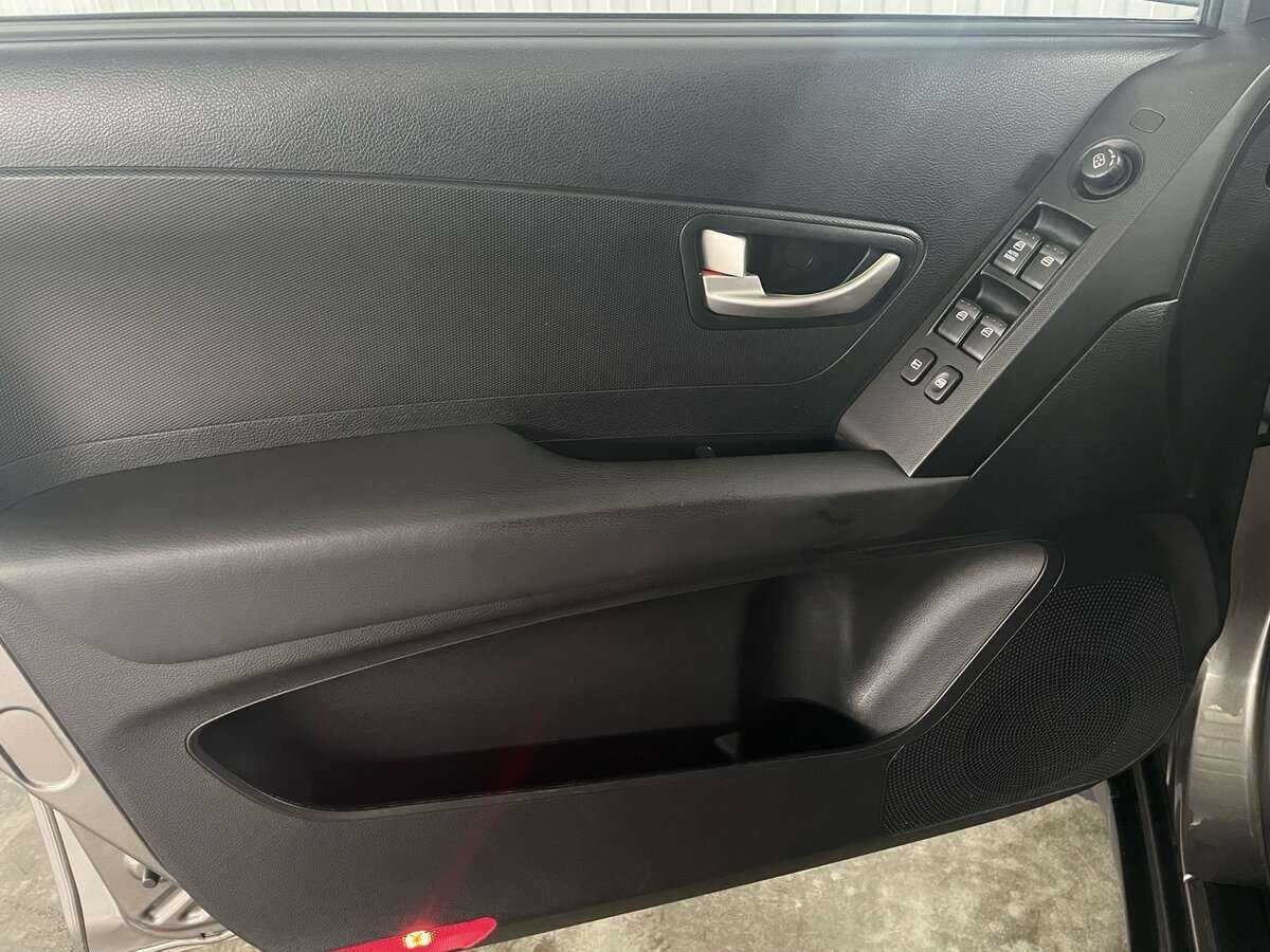 SsangYong Actyon 2012 года с пробегом. Фото: #18