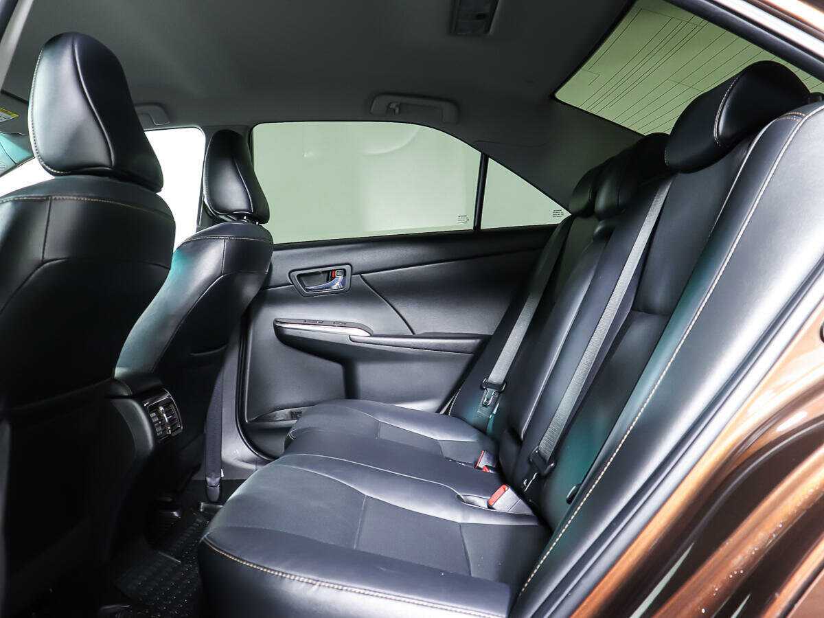 Toyota Camry 2017 года с пробегом. Фото: #11