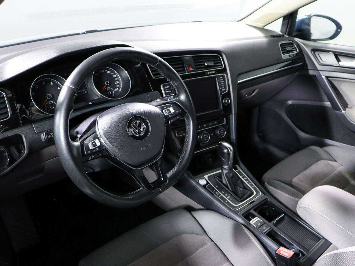 Volkswagen Golf 2013 года с пробегом. Фото: #13