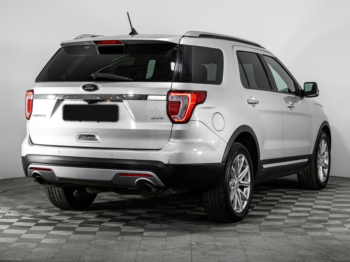 Ford Explorer 2018 года с пробегом. Фото: #3