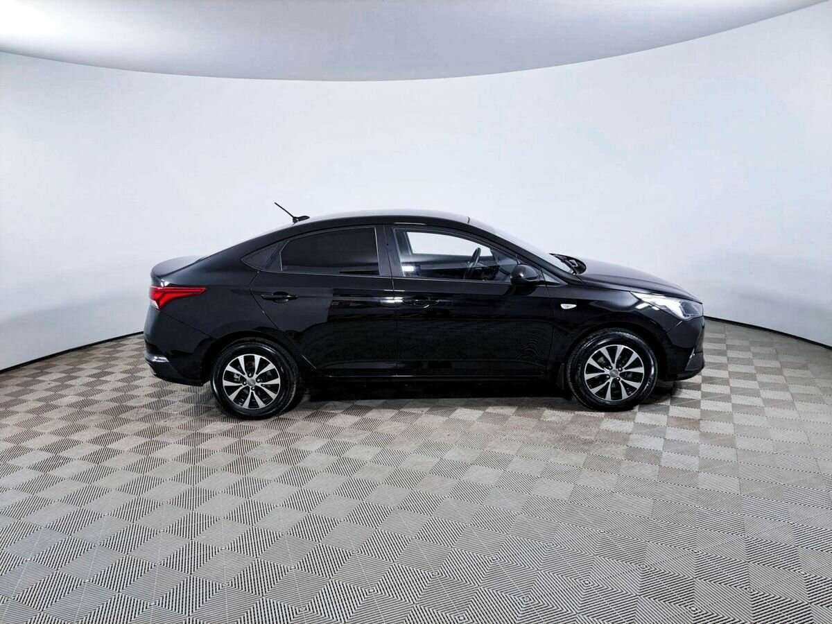 Hyundai Solaris 2022 года с пробегом. Фото: #3