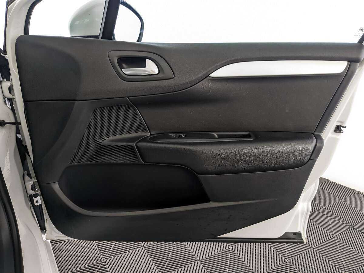 Citroen C4 2016 года с пробегом. Фото: #22