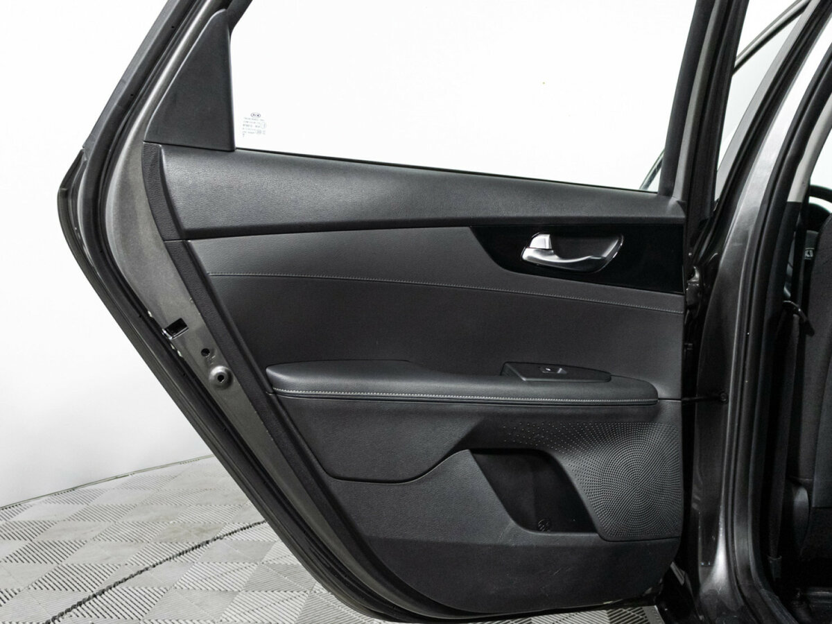 Kia Cerato 2020 года с пробегом. Фото: #23