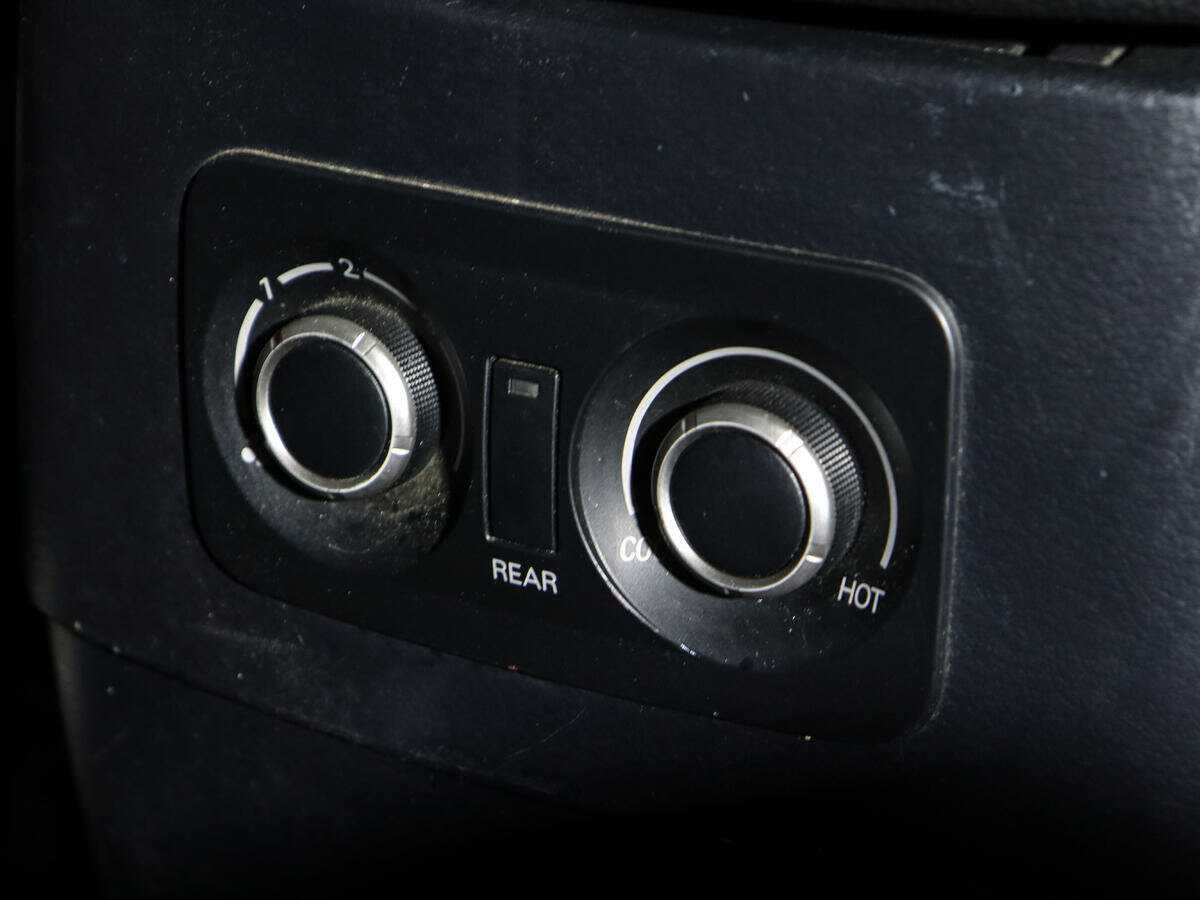 Mitsubishi Pajero 2012 года с пробегом. Фото: #14