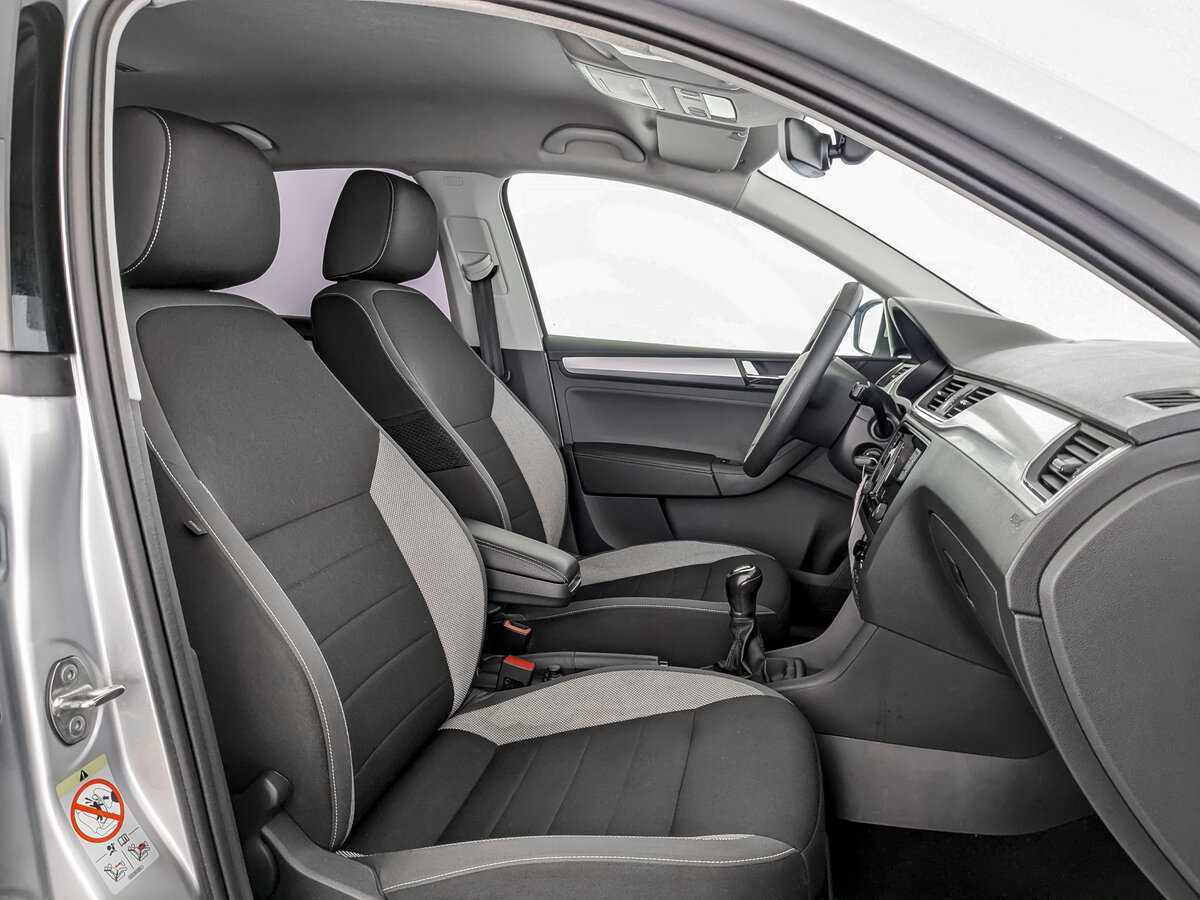 Skoda Rapid 2018 года с пробегом. Фото: #18