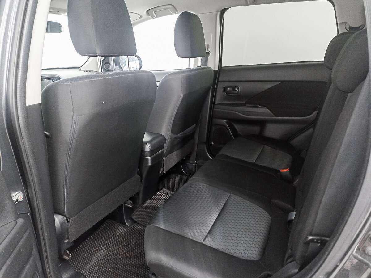 Mitsubishi Outlander 2014 года с пробегом. Фото: #11