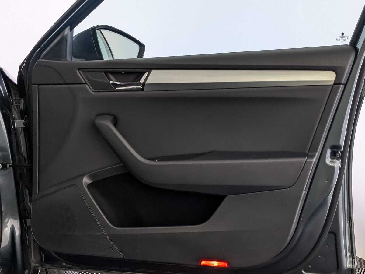 Skoda Superb 2019 года с пробегом. Фото: #23