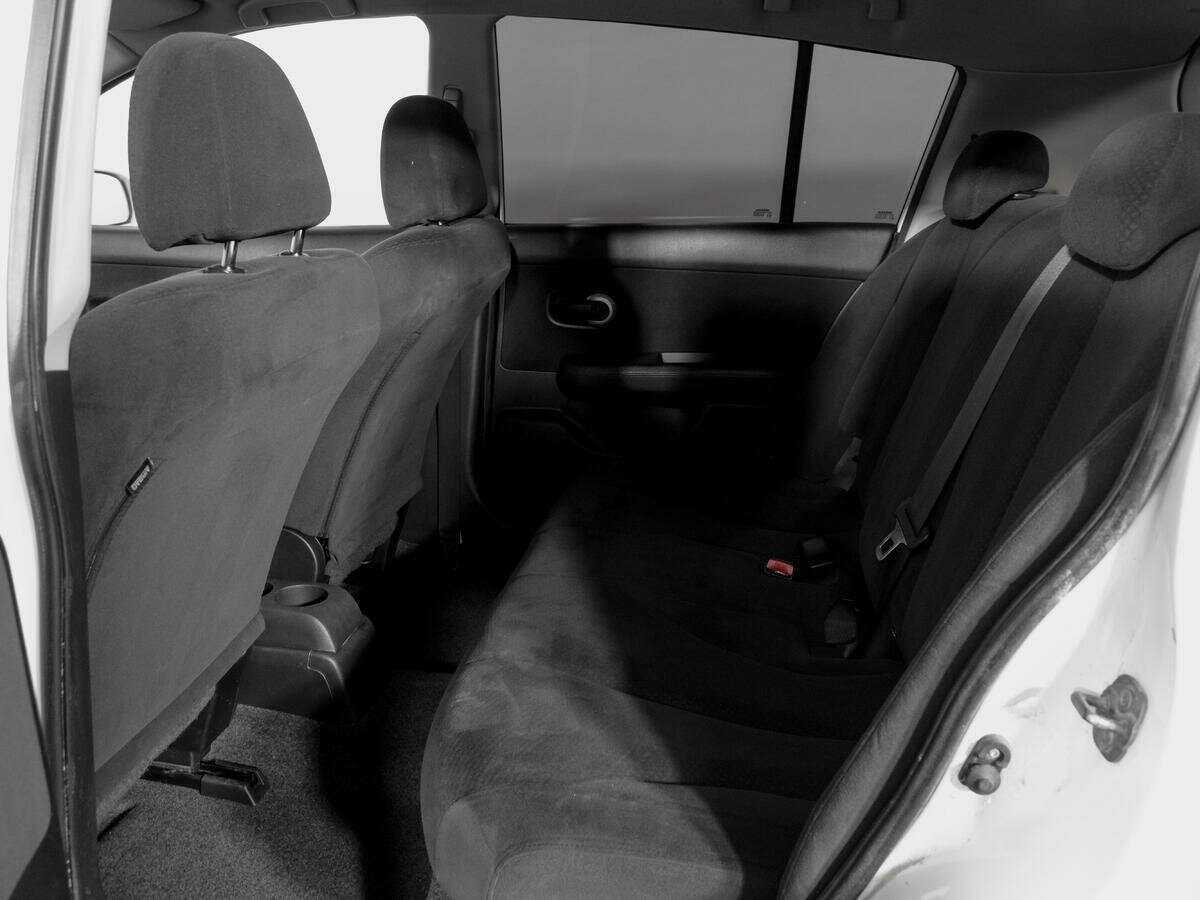 Nissan Tiida 2013 года с пробегом. Фото: #8