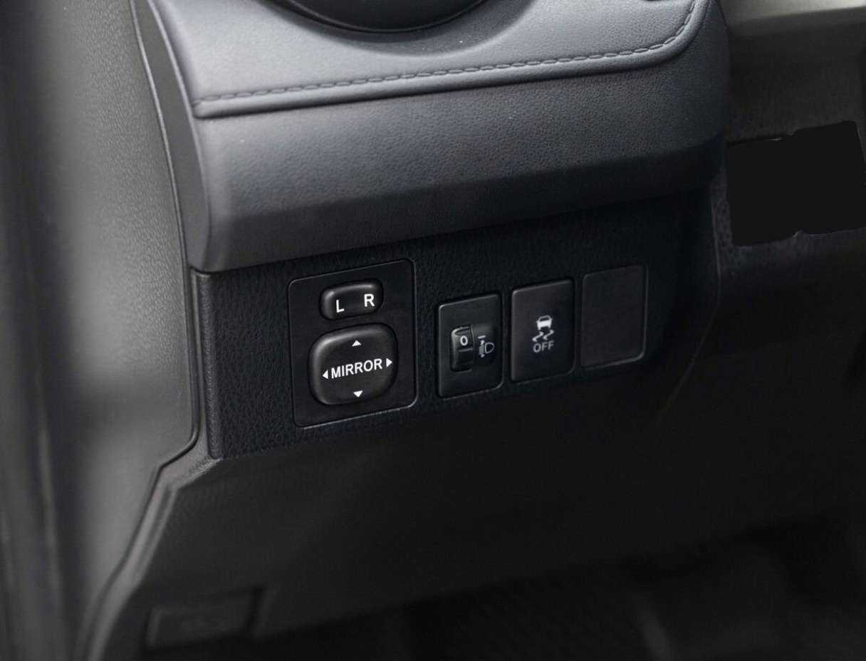 Toyota RAV4 2013 года с пробегом. Фото: #19