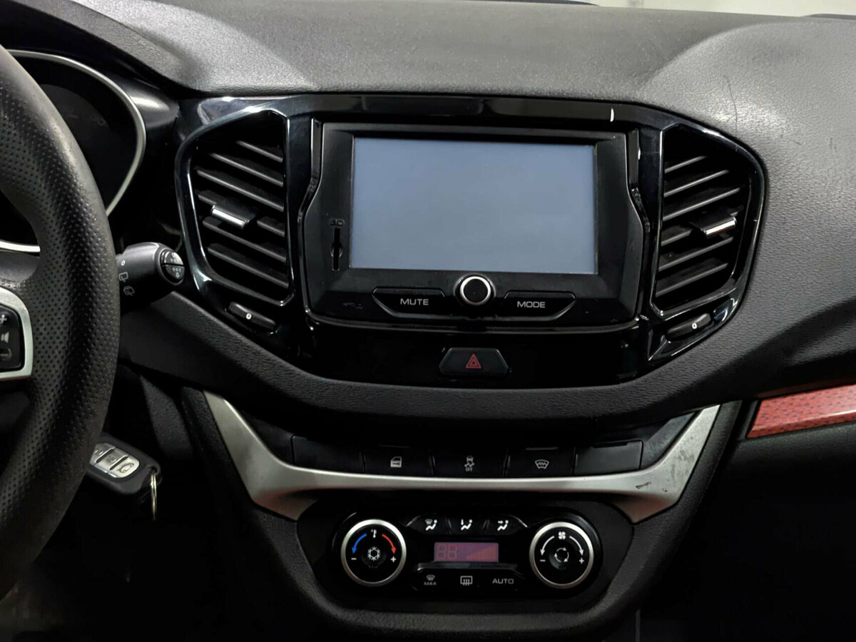 Lada (ВАЗ) Vesta 2018 года с пробегом. Фото: #14