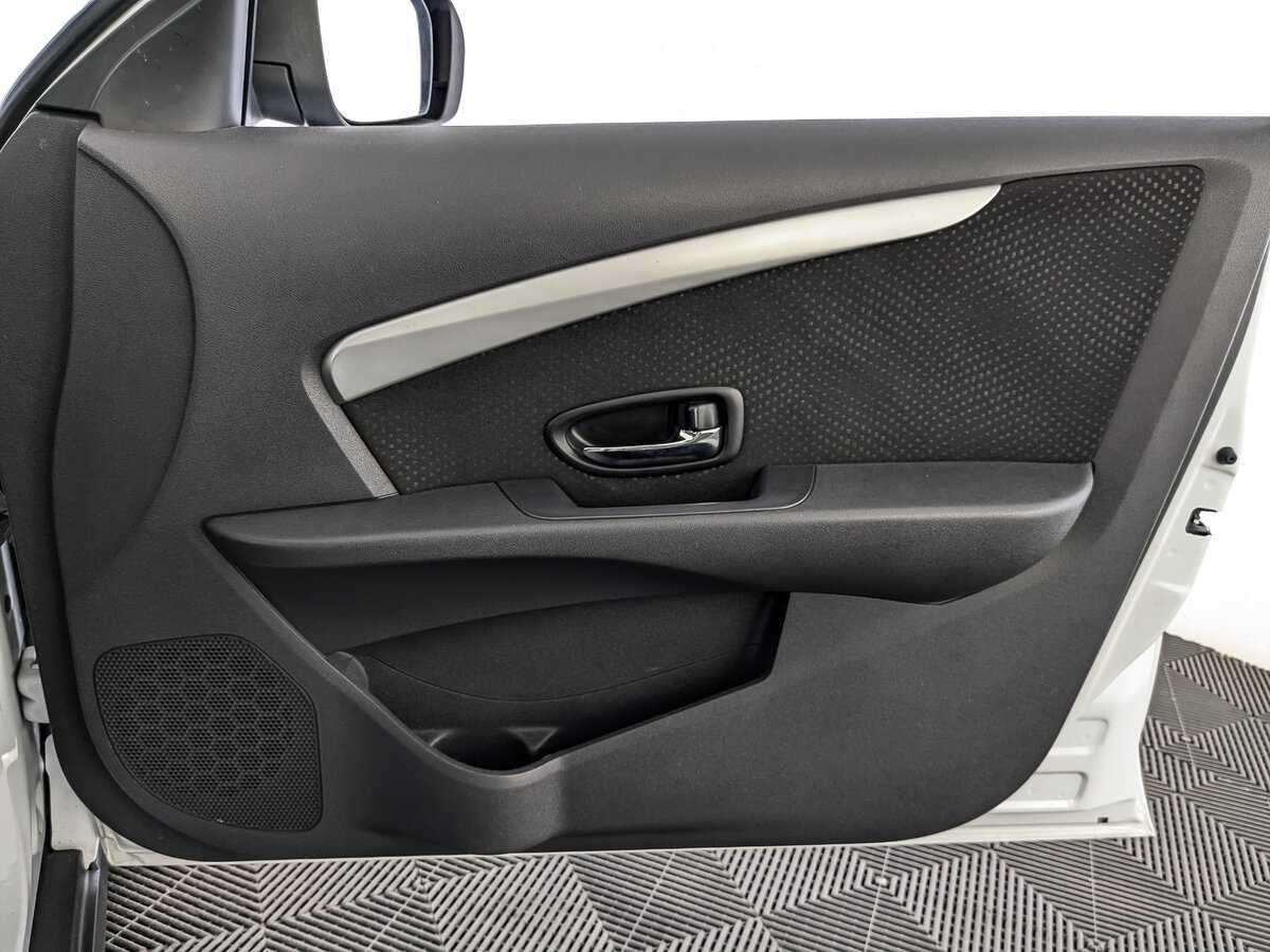 Nissan Almera 2015 года с пробегом. Фото: #18