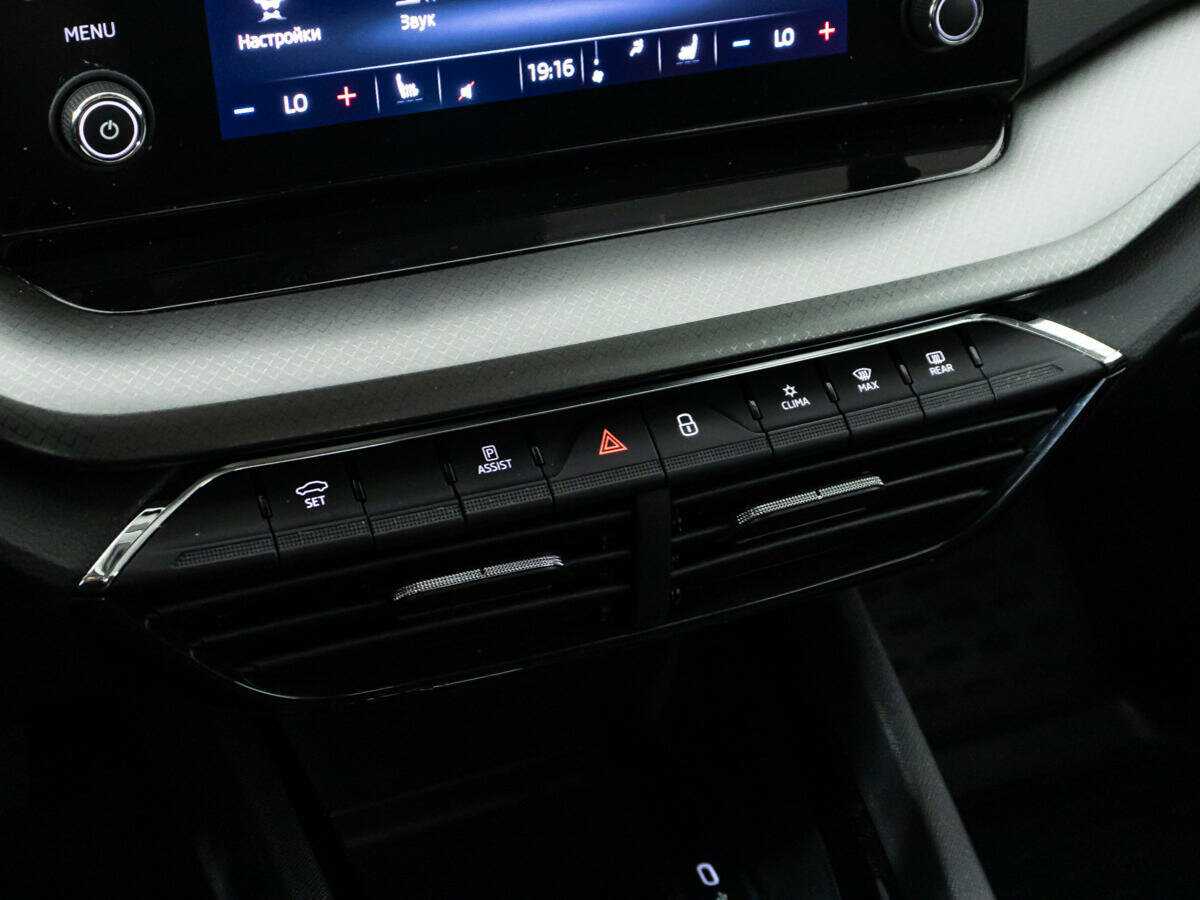 Skoda Octavia 2021 года с пробегом. Фото: #16