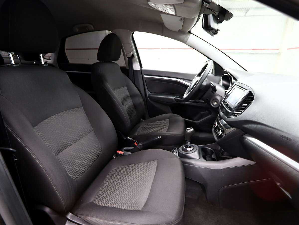 Lada (ВАЗ) Vesta 2015 года с пробегом. Фото: #12