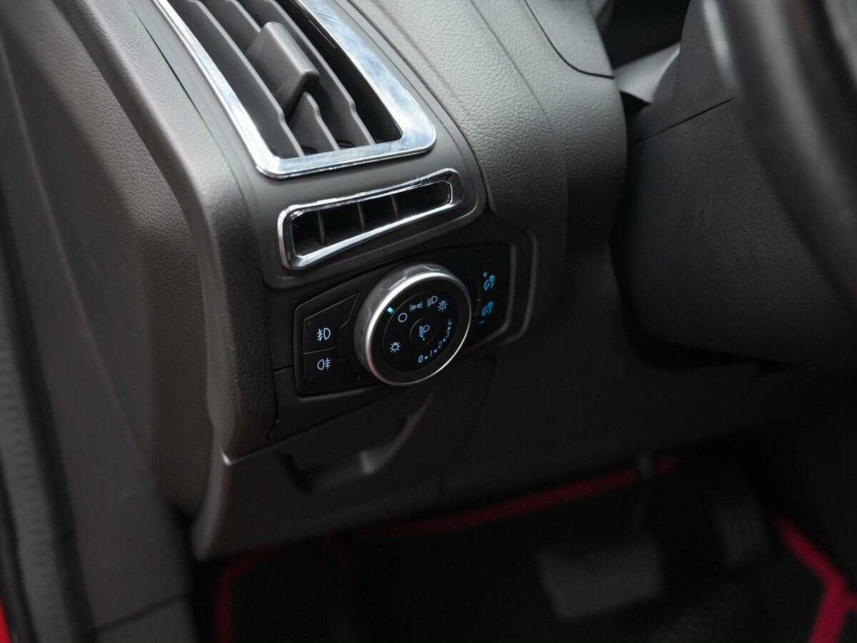 Ford Focus 2016 года с пробегом. Фото: #15