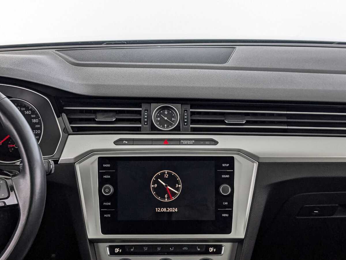 Volkswagen Passat 2019 года с пробегом. Фото: #13