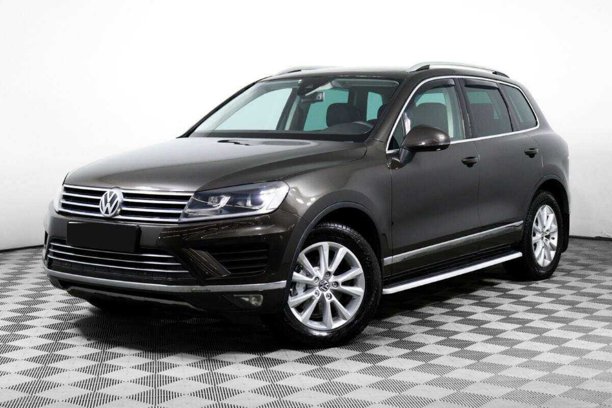 Volkswagen Touareg 2015 года с пробегом. Посмотреть фото