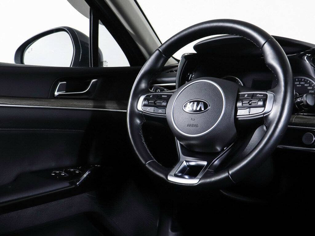 Kia K5 2020 года с пробегом. Фото: #16